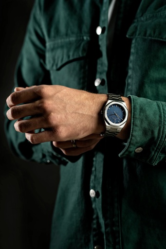 [PXBV] Montre Paul McNeal à quartz en acier argenté et bleu (PXBV)
